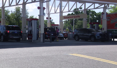 Florida gas prices could fall below $4: Iran says Strait of Hormuz is reopening