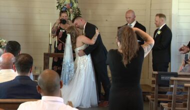 Couple affected by Cross Creek Ranch wedding venue closure marries for free at a new venue