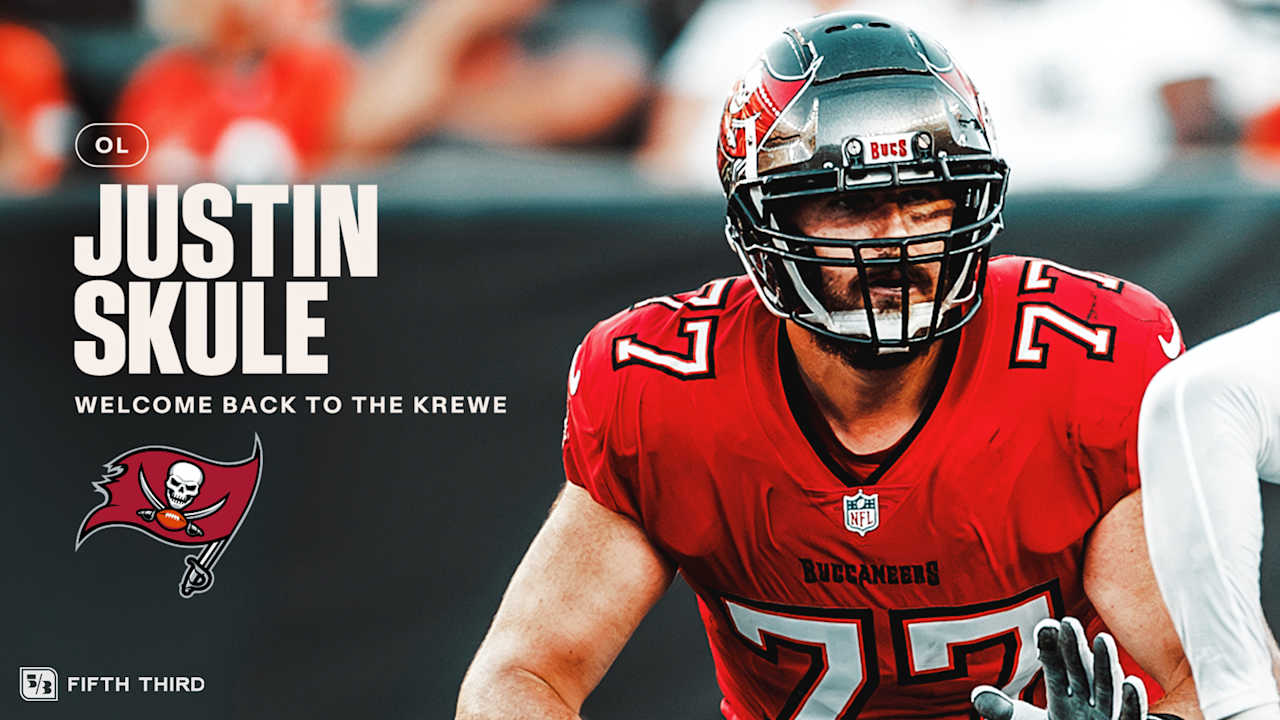 Buccaneers Reunite with Tackle Justin Skule
