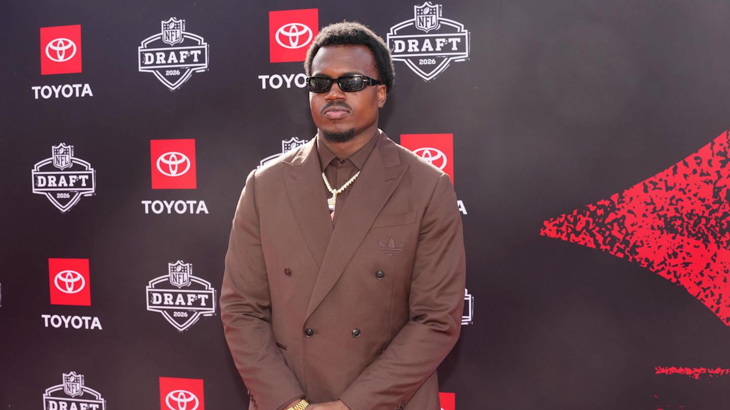 Apr 23, 2026; Pittsburgh, PA, USA; Miami Hurricanes defensive end Rueben Bain Jr. poses on the red carpet before the 2026 NFL Draft at Point State Park. Mandatory Credit: Kirby Lee-Imagn Images