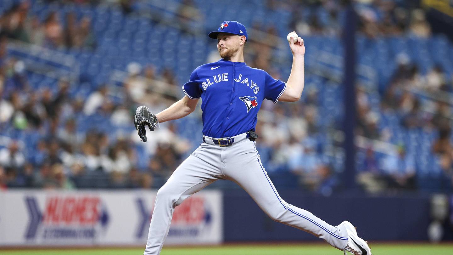 Dodgers-Blue Jays Trade Quietly Gives LA Boost in Tight NL West