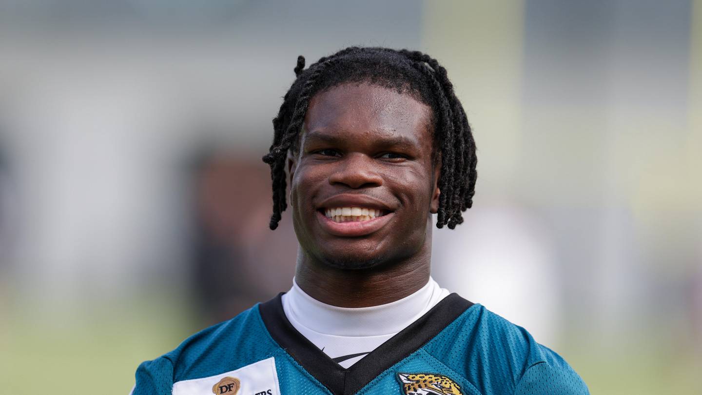 The Unique Way the Jaguars are Keeping Travis Hunter Involved at OTAs