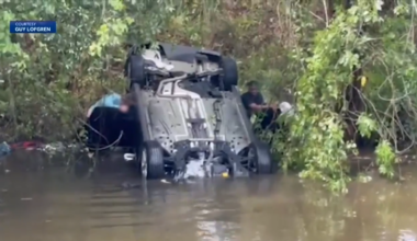 Witnesses rescue driver and passenger from car thar flipped into Fort Pierce creek - WSVN 7News | Miami News, Weather, Sports