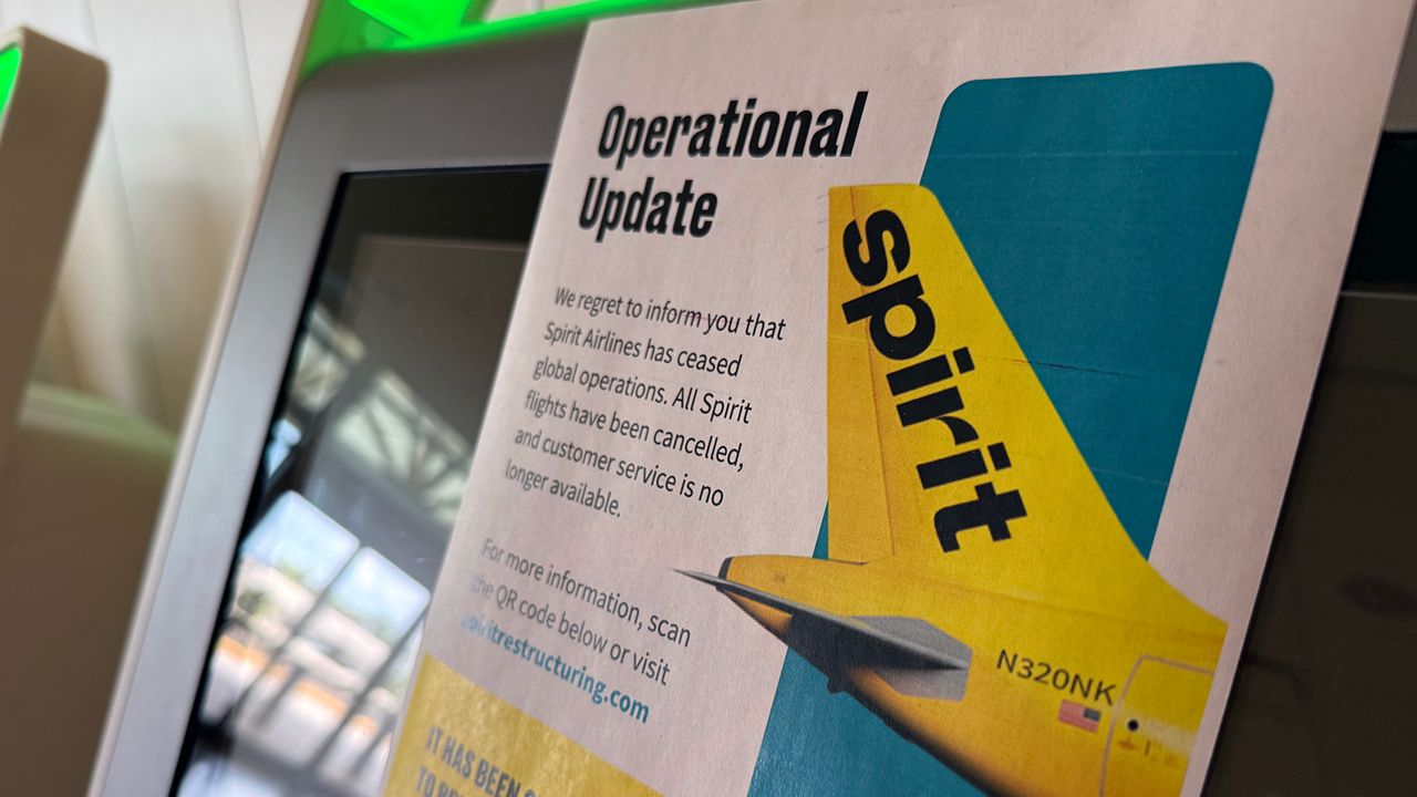 Orlando passengers deal with Spirit Airlines shutdown