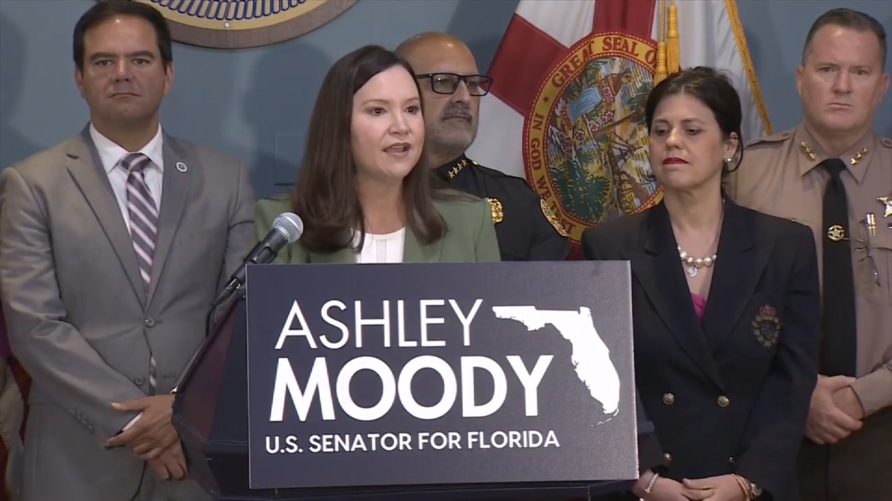 Sen. Ashley Moody introduces bill to outlaw imports of pharmaceutical equipment used to make counterfeit pills - WSVN 7News | Miami News, Weather, Sports