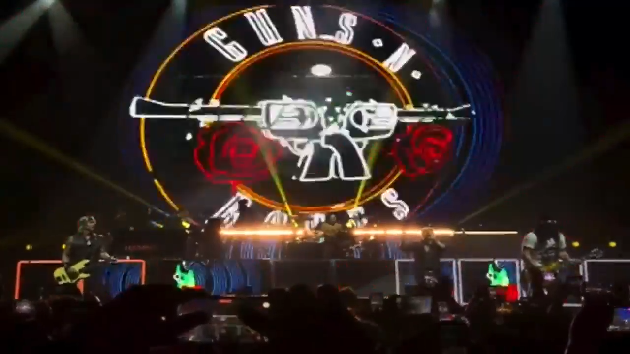 Guns N’ Roses returns to Seminole Hard Rock for second show - WSVN 7News | Miami News, Weather, Sports