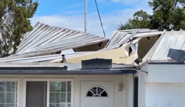 2 tornadoes touch down near Tampa, causing minor damage; no injuries reported - WSVN 7News | Miami News, Weather, Sports