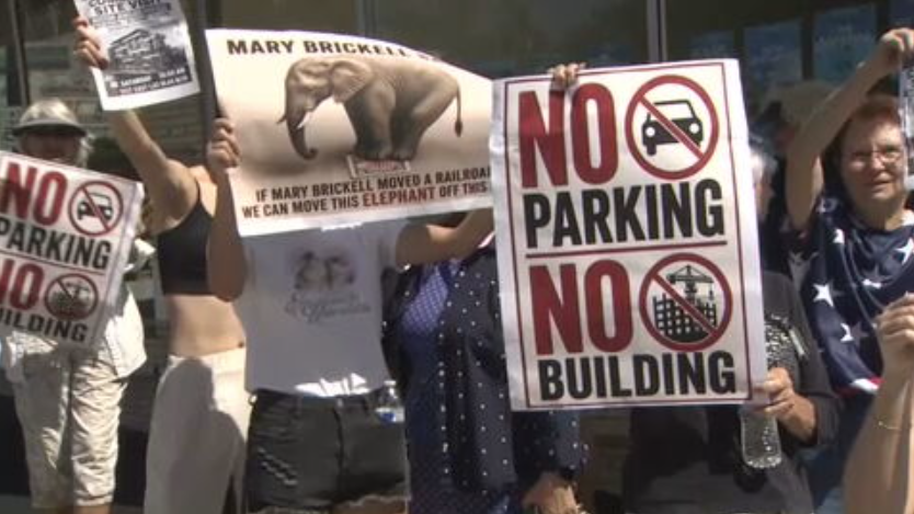 Protestors rally against a building proposal in Fort Lauderdale: “Be a disaster for the residents” - WSVN 7News | Miami News, Weather, Sports