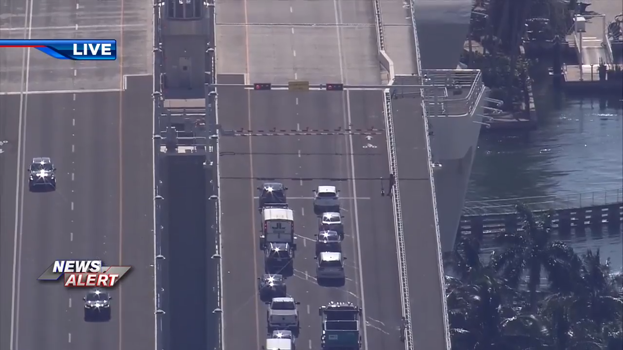 17th Street bridge in Fort Lauderdale stuck; EB traffic backed up to US1 - WSVN 7News | Miami News, Weather, Sports