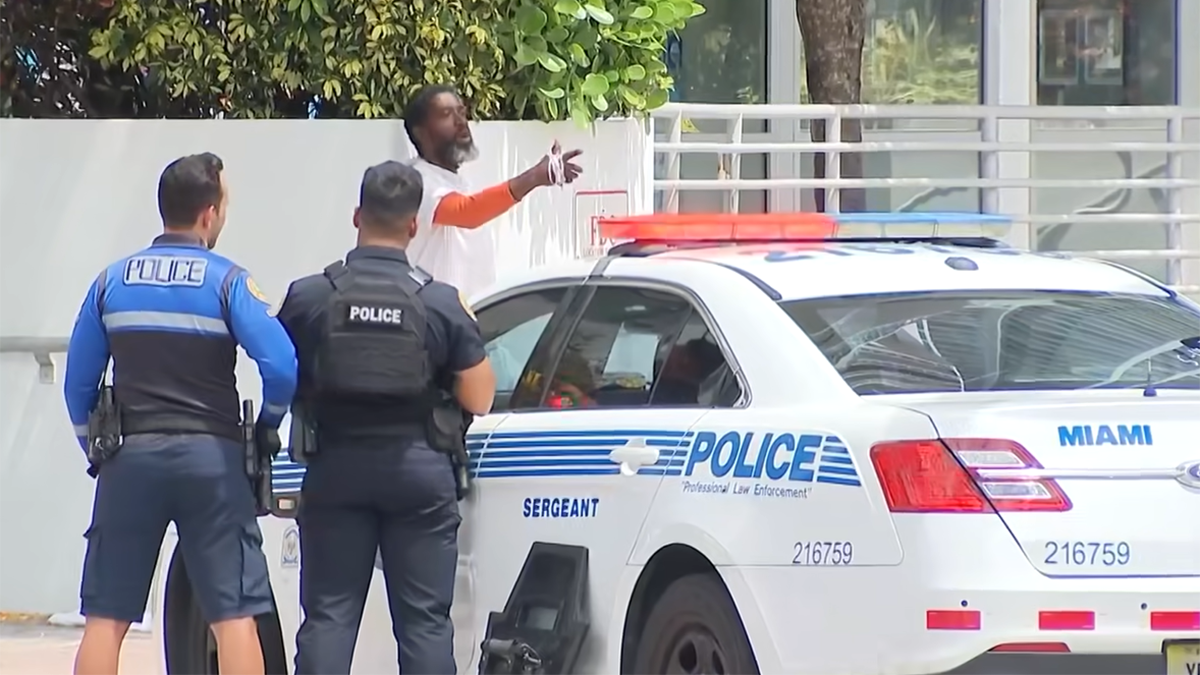 Woman stabbed in the face with pen in downtown Miami, officials say – NBC 6 South Florida