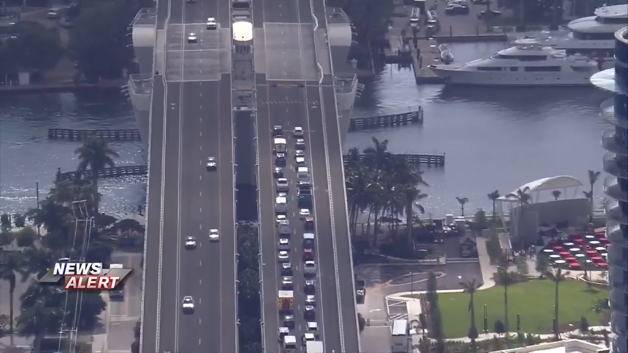 SE 17th Street bridge in Fort Lauderdale reopened after crossing arms get stuck - WSVN 7News | Miami News, Weather, Sports