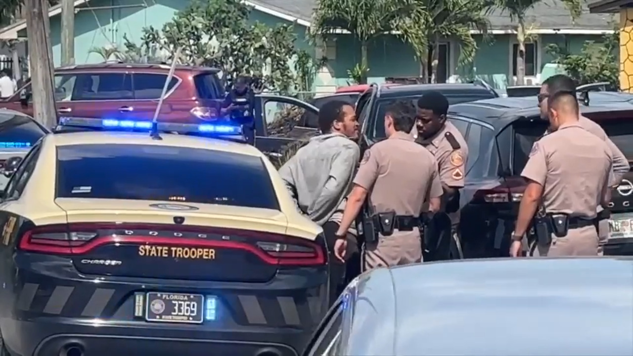 26-year-old man in custody after pursuit of stolen vehicle ends in Miami Gardens - WSVN 7News | Miami News, Weather, Sports