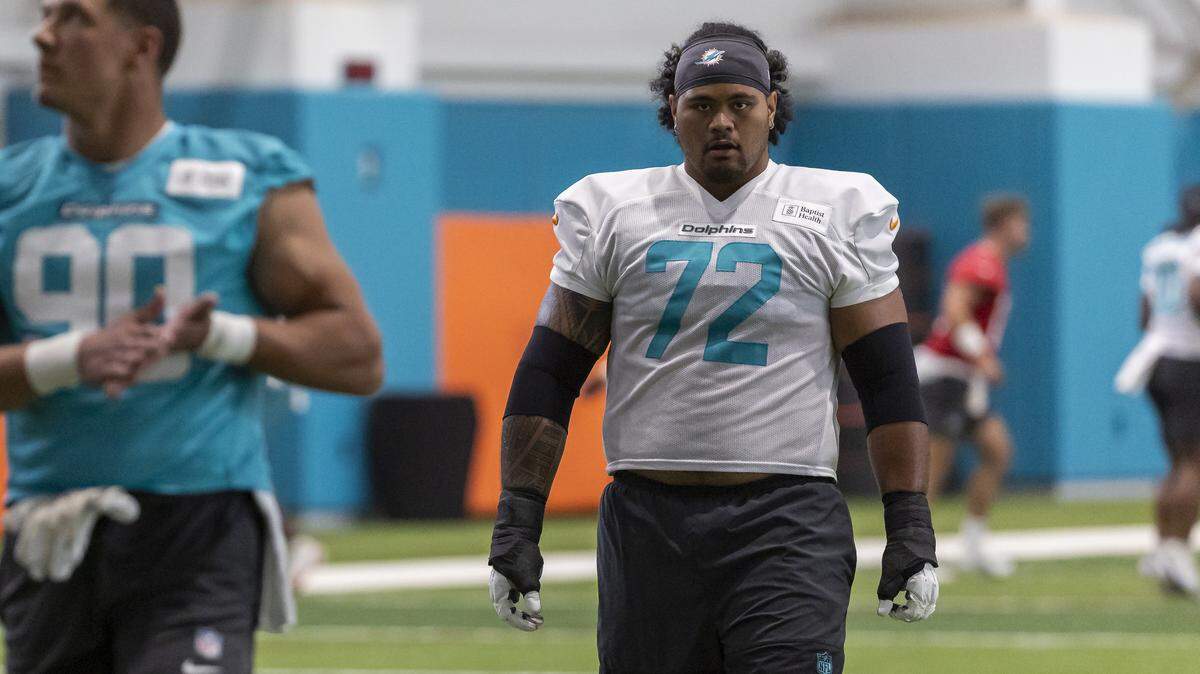 Savaiinaea’s move to right guard could unlock Dolphins’ run game