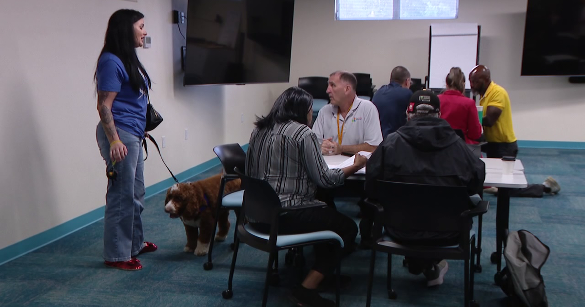 Monthly coffee meetings connect Bay Area veterans with each other and community resources