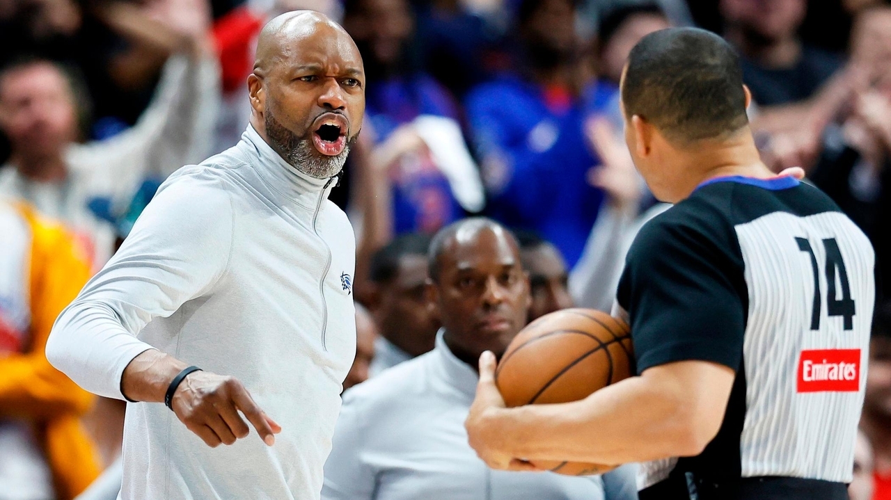 Magic fire Jamahl Mosley after 5 seasons as coach, 3 first-round playoff appearances