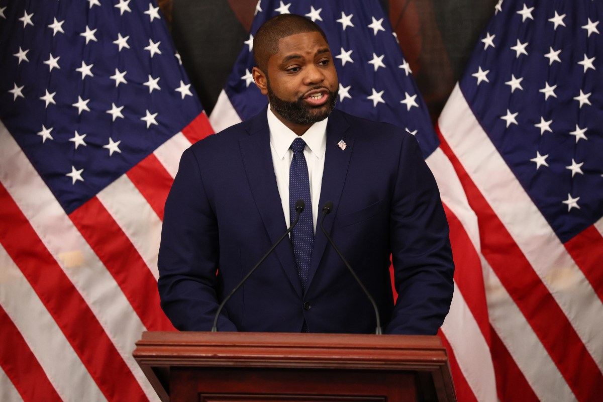 Byron Donalds’ Chances of Beating David Jolly in Florida Governor Race—Poll