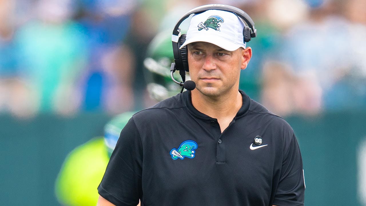 Florida coach Jon Sumrall's latest comments prove he's just as psycho as his fanbase