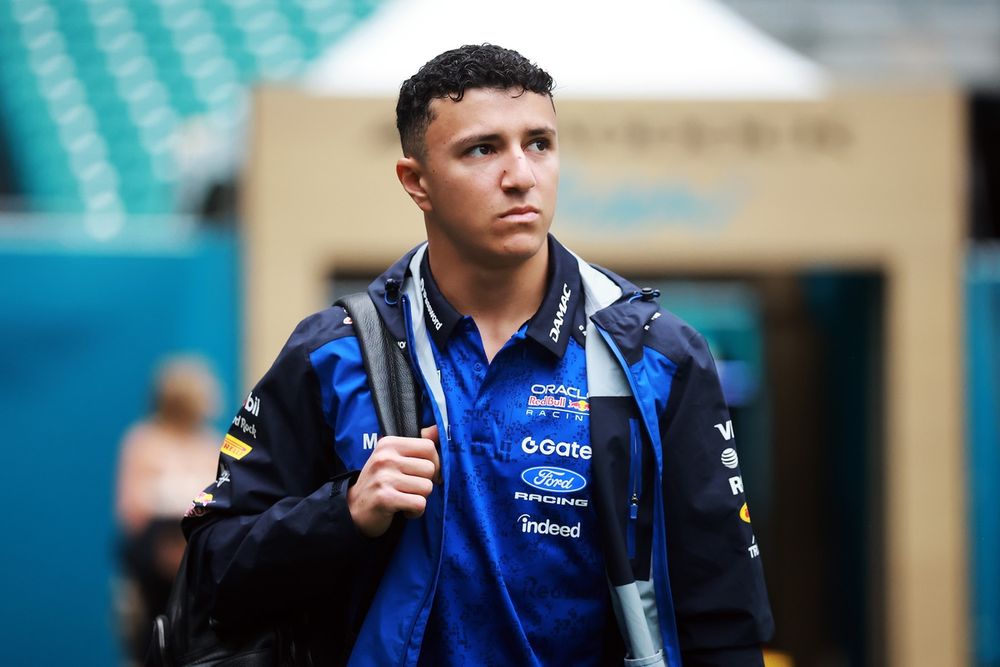 Isack Hadjar, Red Bull Racing