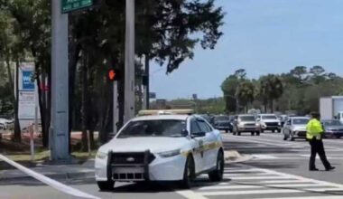 Heavy JSO presence near Walmart at San Pablo and Atlantic