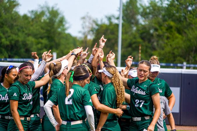 Jacksonville Downed By Top-Seeded Central Arkansas, Awaits Next Opponent