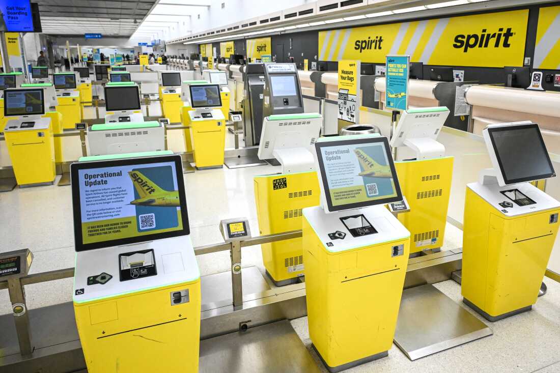 Spirit Airlines' self-service check-in kiosks at Fort Lauderdale-Hollywood International Airport stood idle after the company ceased global operations last weekend.