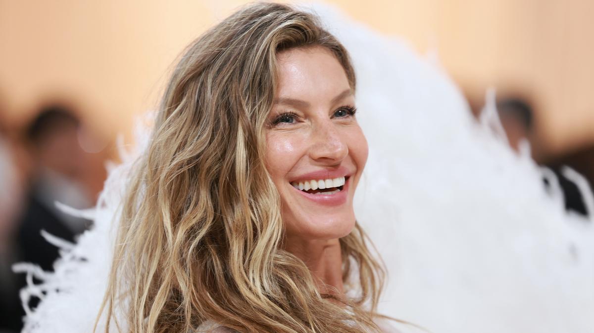 Miami supermodels team up for charity
