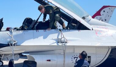Panthers star Matthew Tkachuk flies with the Thunderbirds in an F-16 ahead of Fort Lauderdale show