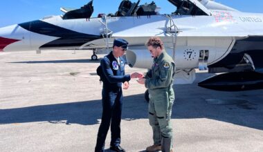 Panthers star Matthew Tkachuk flies with the Thunderbirds in an F-16 ahead of Fort Lauderdale show