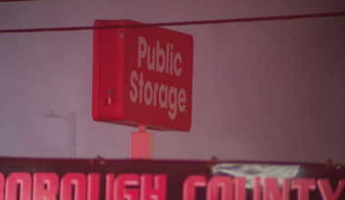 1 dead, firefighter injured after storage facility fire: HCFR