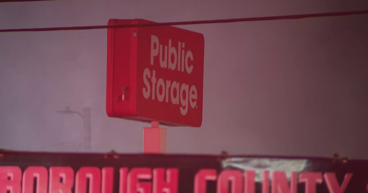 1 dead, firefighter injured after storage facility fire: HCFR