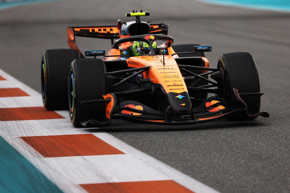 McLaren “cost themselves” Miami GP win with "hesitant" strategy call, says Jolyon Palmer