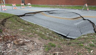 Sinkhole shuts down section of Wymore Road in Maitland, officials say