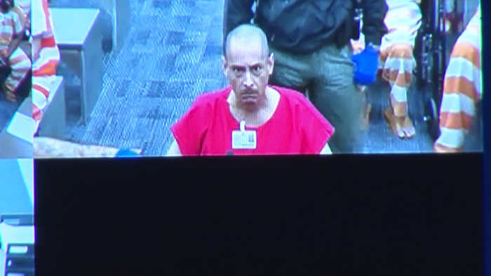 Suspect in Florida deputy stabbing has history of violence with members of law enforcement, records show