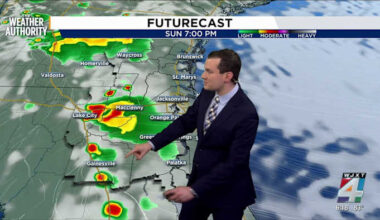 Meteorologist Chris Holtzman has your Saturday evening forecast