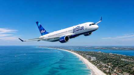 JetBlue A220-300 over Florida