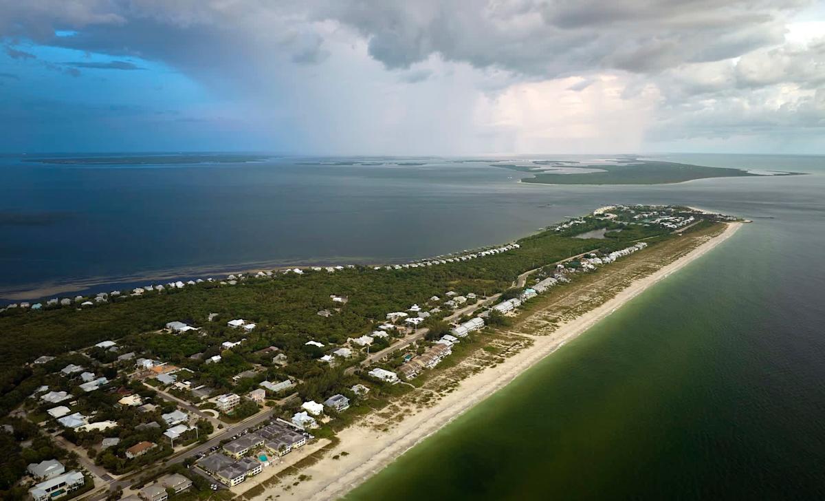 As hurricane season nears, South Florida homeowners are gambling on no insurance