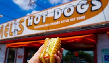 Tampa icon Mel's Hot Dogs celebrates 20 years in the Vienna Beef Hall of Fame on Memorial Day