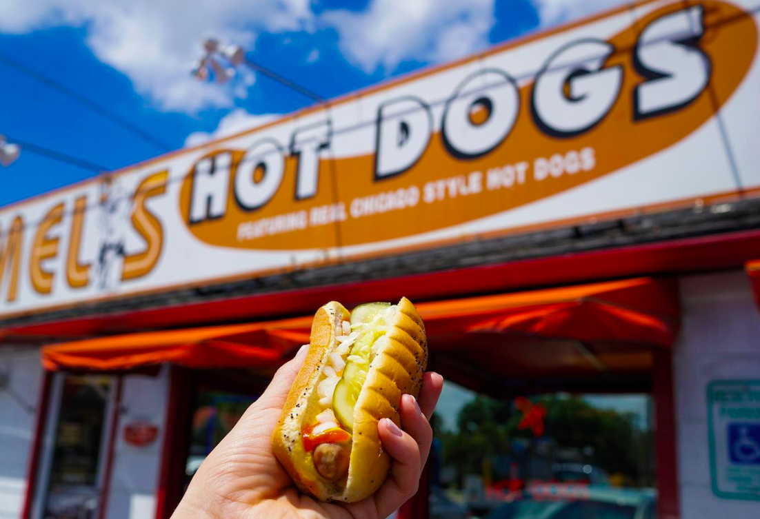 Tampa icon Mel's Hot Dogs celebrates 20 years in the Vienna Beef Hall of Fame on Memorial Day