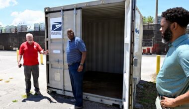 NAVSUP Postal Strategic Planning Workshop members visit NAS Jacksonville Post Office