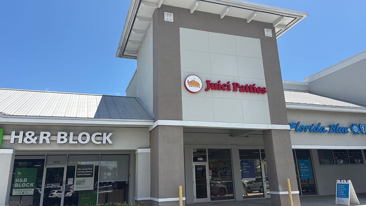 Juici Patties Port St. Lucie
