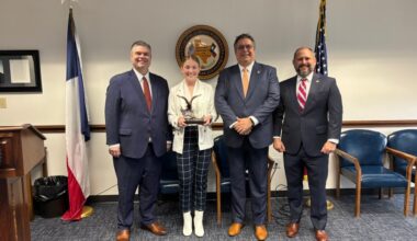 Jacksonville police officer shot on duty wins DOJ Hometown Hero Award