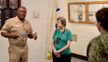 NAVSUP FLC Jacksonville CO presents COQ awards