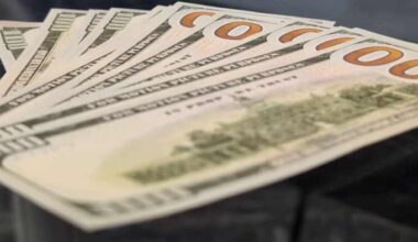 Emergency ready in Florida: What to pack in a ‘financial go bag’ before hurricane season