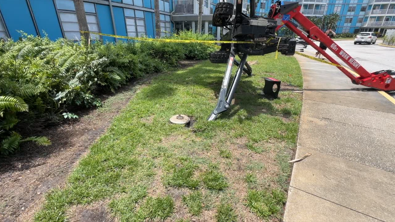 Cherry picker on vehicle