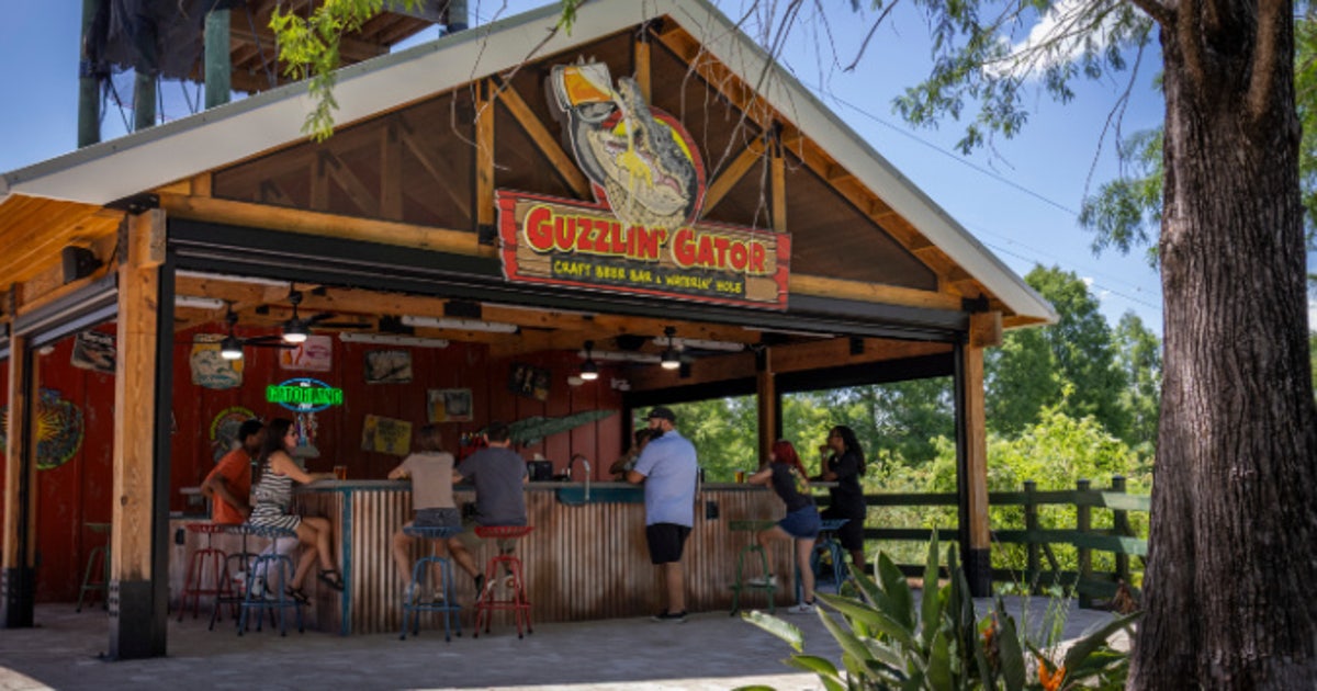 Gatorland opens new Guzzlin' Gator beverage barn with exclusive brew