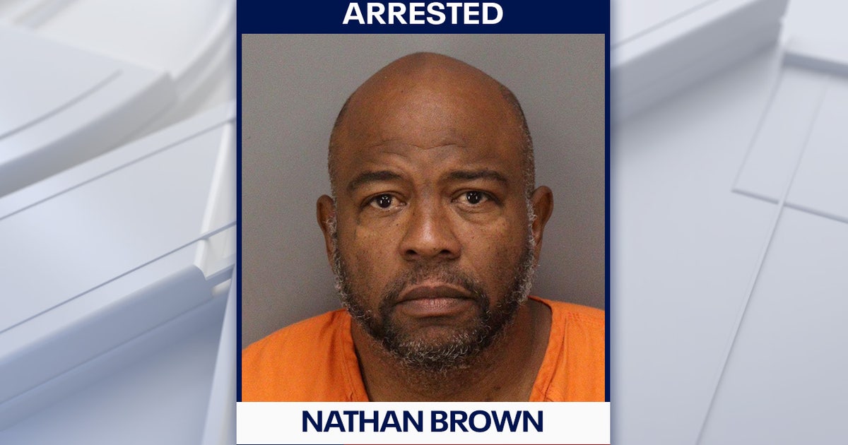 Garbage truck driver ignored warnings before hitting sleeping woman in alley: affidavit