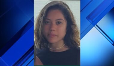 Deputies search for missing 17-year-old girl