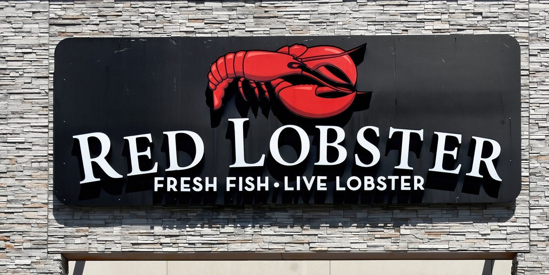 A Nearly 50-Year-Old Red Lobster Is Closing—And Customers Are Emotional
