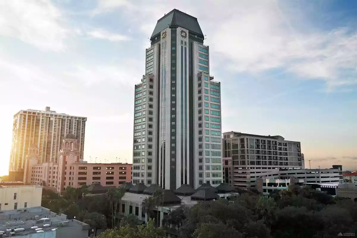 Feldman Equities acquires 200 Central office tower