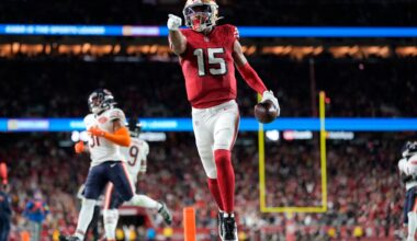 Dec 28, 2025; Santa Clara, California, USA; San Francisco 49ers wide receiver Jauan Jennings (15) runs to score a touchdown against the Chicago Bears in the second half at Levi's Stadium.